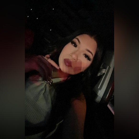 nicole_agt